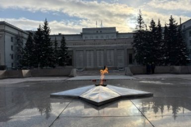 В Иркутске успешно завершился ремонт мемориального комплекса &quotВечный огонь&quot Администрация Иркутска