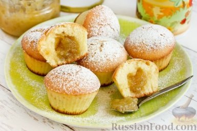Манные маффины с начинкой из джема russianfood.com
