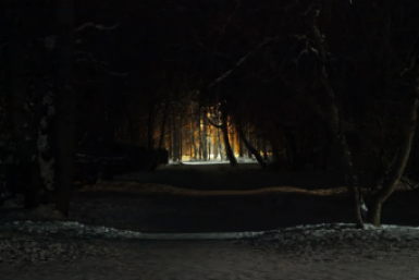 Пешеходная дорожка между домом №9 и школой №29 в 15-м микрорайоне Анастасия Вострецова, корр. ИА AngarskMedia