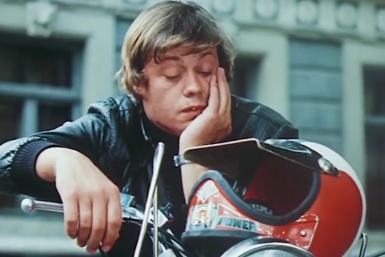 Актер Николай Карачинцов скриншот кадра из фильма &quotПриключения электроника&quot (0+)