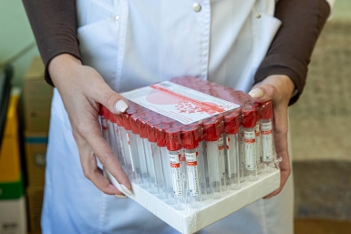 медицина, больничный, коронавирус, грипп, эпидемия, вирус, пандемия, ковид, вакцина, пробирки, анализы Мария Смитюк, ИА PrimaMedia