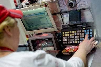 Скидочные карты магазинов переезжают в Max Илья Аверьянов