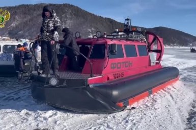 &quotХивус&quot сбил человека на льду Байкала пресс-служба Восточно-Сибирской транспортной прокуратуры