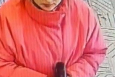 Подозреваемую в присвоении сдачи за неоплаченный товар разыскивают в Ангарске Пресс-служба УМВД России по АГО