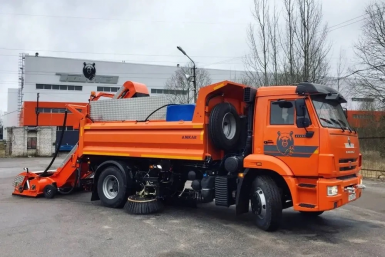 С 10 марта спецтехника и дворники приступили к очистке улиц от зимней посыпки мэрия Улан-Удэ