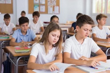 Школа Kandinsky by Sber AI (18+)