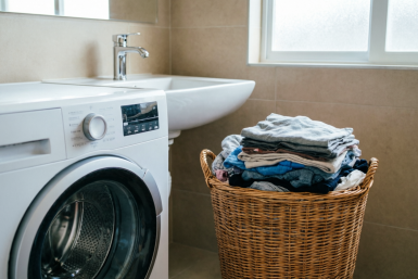 Неожиданные трюки для удаления пятен с одежды - отстирываю даже столетние загрязнения Qwen (18+)