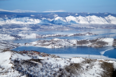 Байкал вошел в тройку самых популярных направлений для весенних путешествий