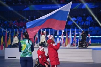 Варвара Ворончихина пронесла флаг России на закрытии Паралимпиады в Италии Тг-канал (18+) Паралимпийского комитета России