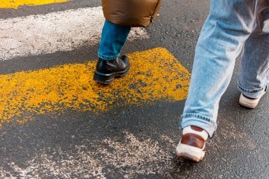 Пешеходный переход Илья Аверьянов, ИА PrimaMedia.ru