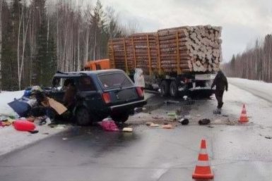 Семь взрослых и один ребенок погибли в ДТП в Иркутской области за неделю