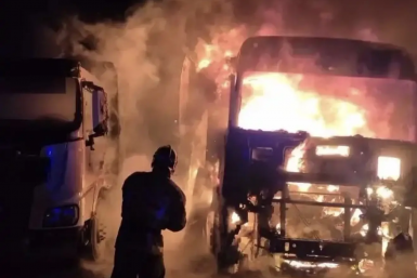 Дальнобойщик заживо сгорел в охваченной огнем фуре в Ангарске