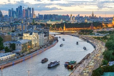 Лето в Москве commons.wikimedia.org