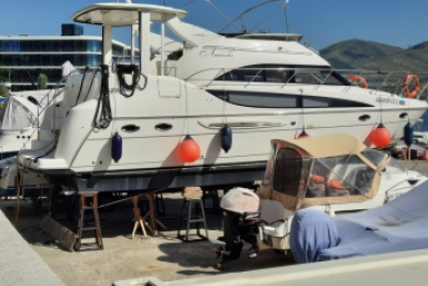 Флайбридж с грилем и гидравлика: 19-метровую яхту продают за 100 млн рублей на Байкале Людмила Лата, ИА KrasnodarMedia