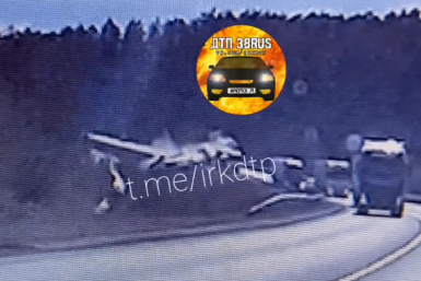 Груженная алкоголем фура на полном ходу сорвалась в кювет в Шелеховском районе