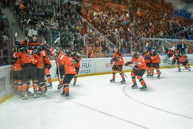 Ангарский ХК "Ермак" одержал победу в пятом матче с "Эко-Нива Бобров"