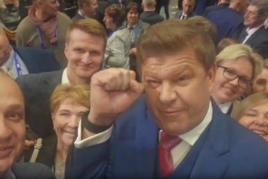 Дмитрий Губерниев передал короткий привет Братску в видеоролике Тг-канал (18+) Александра Дубровина