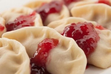 Рецепт ленивых вареников: вкуснее магазинных, а возни на 15 минут — забиваю морозилку впрок