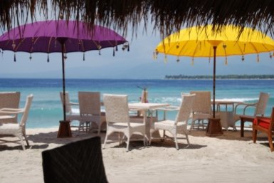 Штраф, депортация и даже расстрел: за что туриста накажут на Бали в 2026 году