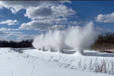 Взрывные работы проводят на реке Нижняя Тунгуска в Катангском районе