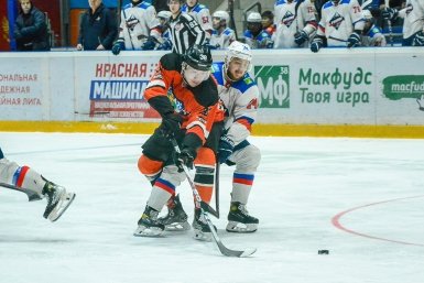 ХК "Ермак" проиграл в первом матче с "Гранитом" в полуфинале НМХЛ в Ангарске
