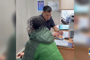 Подростки на электросамокате сбили женщину в Улан-Удэ, извинились и уехали