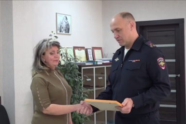 Женщина не дала пенсионерке перевести деньги аферистам в аптеке в Усть-Илимске