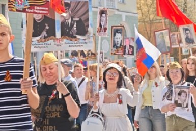 Сквозь героизм предков: ангарчане рассказали о параде Победы и памяти родных
