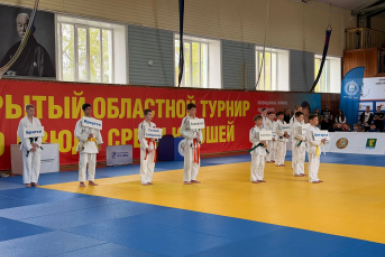 Более 100 спортсменов вышли на татами в Ангарске на областном турнире по дзюдо