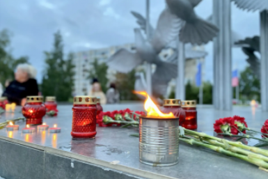 Более 400 свечей зажгли жители Ангарска в память о героях Великой Отечественной войны