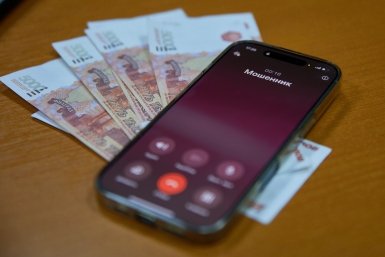 Новые законы с июля усилят в РФ борьбу с мошенниками и контроль за мигрантами Дмитрий Осипчук