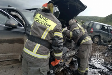 С начала года спасатели Приангарья выезжали на ДТП 917 раз МЧС по Иркутской области