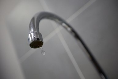 Холодную воду отключат в нескольких домах в Ангарске 3 сентября