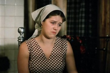 Почему Людка сбежала от мужа - в фильме об этом ни слова Кадр из фильма (12+)