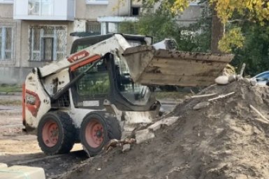 Старый асфальт заменят на семи придомовых территориях в Ангарске