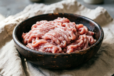 Проворачиваю 1 хитрость — и все блюда из фарша вкуснее в 100 раз: даже лук не нужен