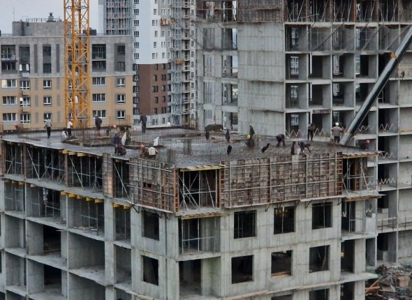 "Беги и покупай: эксперт объяснил выгоду покупки жилья в момент падения ставок по ипотекам