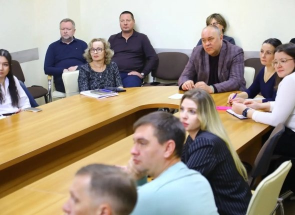 "Беги и покупай: эксперт объяснил выгоду покупки жилья в момент падения ставок по ипотекам