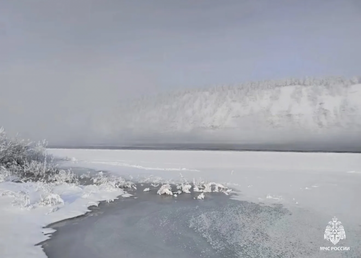 Угроза подтопления участков возникла в СНТ &quotЭтилен&quot в Ангарском округе Пресс-служба ГУ МЧС России по Иркутской области