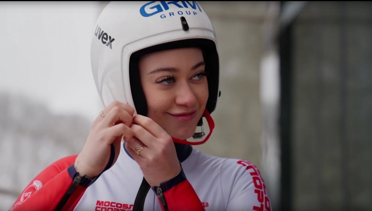 Спортсменка из Иркутской области выступает на Олимпийских играх-2026 в Италии Скриншот видео из официальной группы &quotВК&quot(12+) Федерации санного спорта России&quot