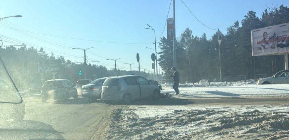 Две легковушки жестко столкнулись в Ангарске тг-канал (18+) &quotДТП 38RUS&quot