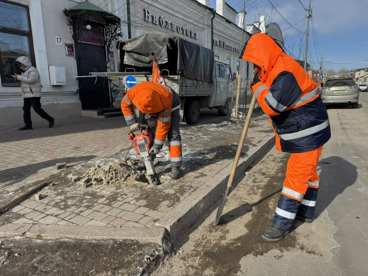 На Гостиных рядах с 1 марта заработает пилотная зона платной парковки с льготами для отдельных категорий граждан мэрия Улан-Удэ