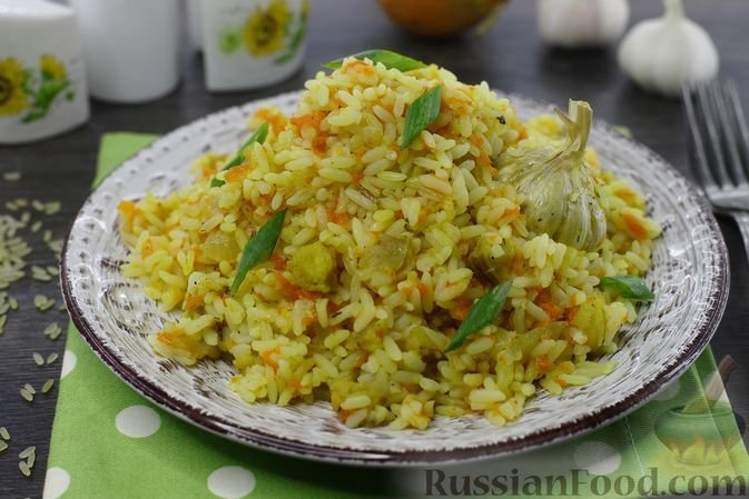 Рыбный плов: нежный хек утопает в рассыпчатом и ароматном рисе - оригинальное блюдо russianfood.com