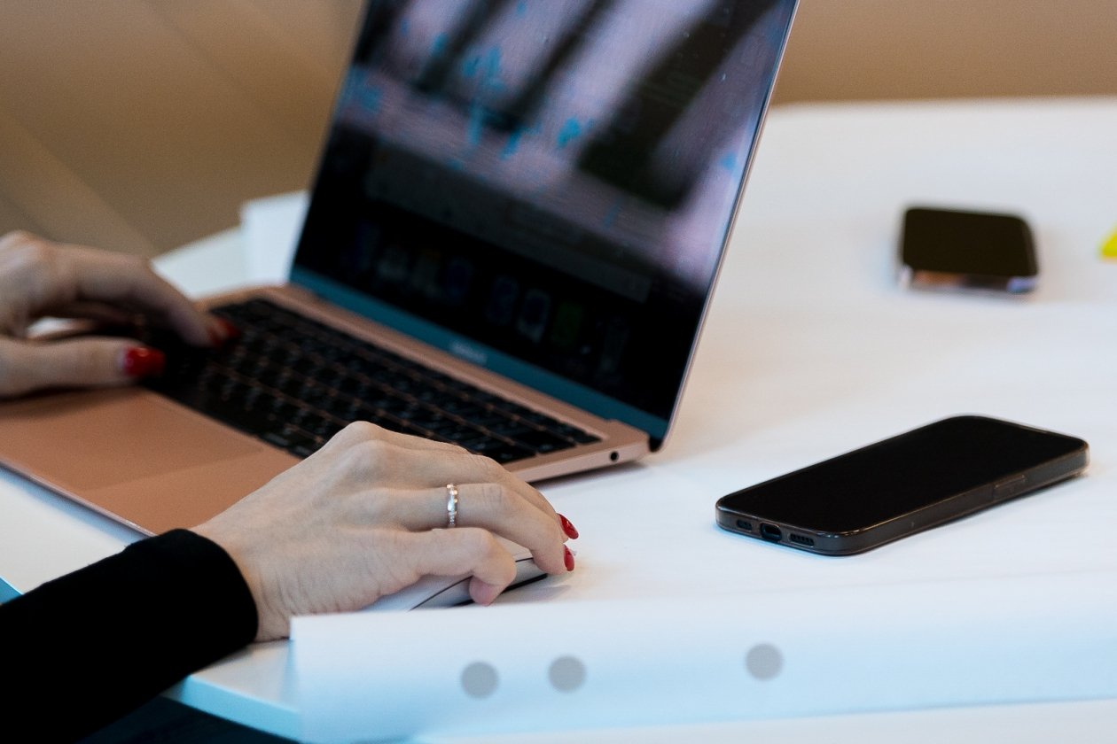 Эти 3 катастрофические ошибки &quotубивают&quot ваш ноутбук - никогда не делайте так Илья Аверьянов, ИА PrimaMedia.ru