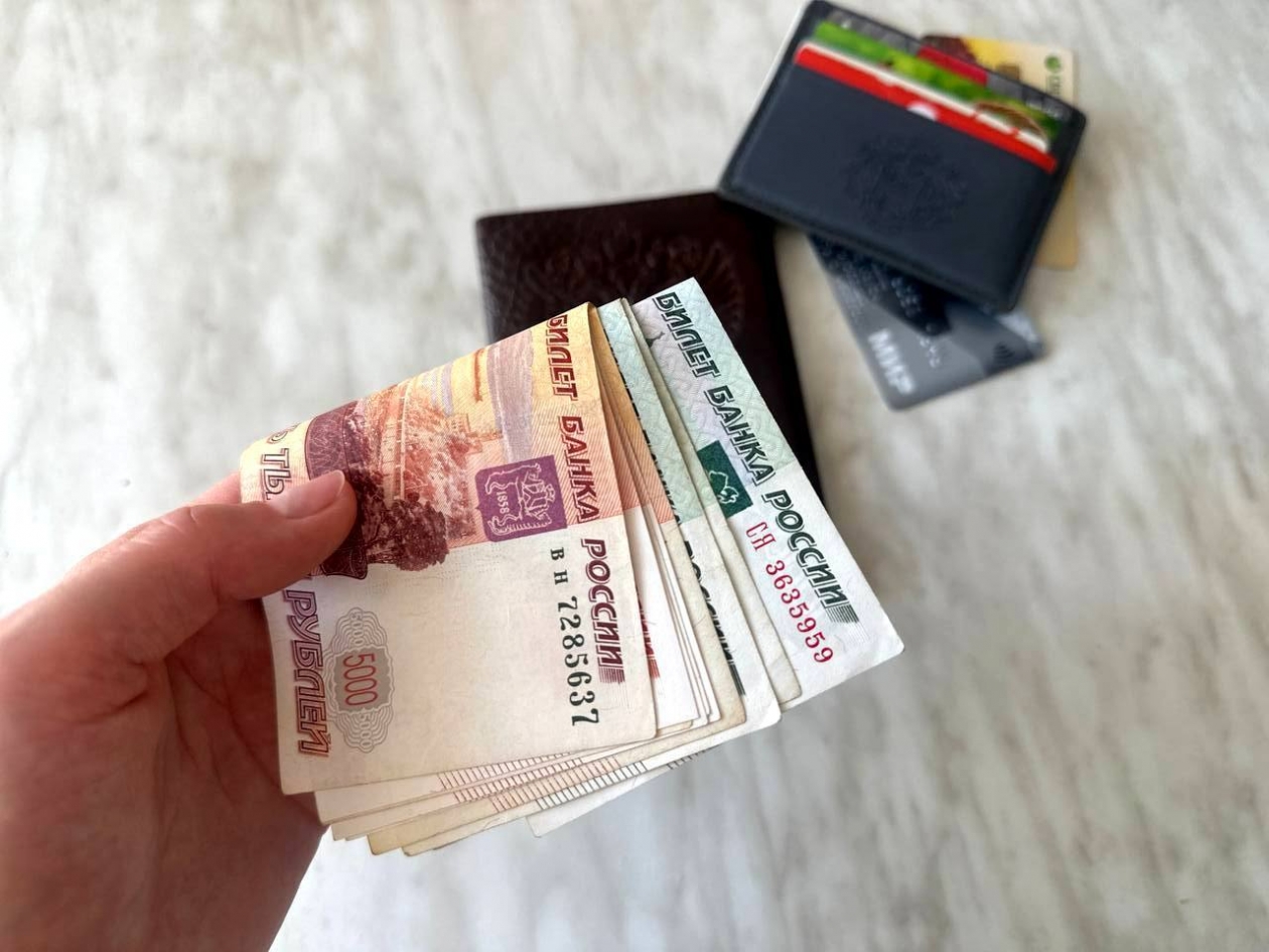 Деньги Валерия Овдеенко, ИА PrimaMedia.ru