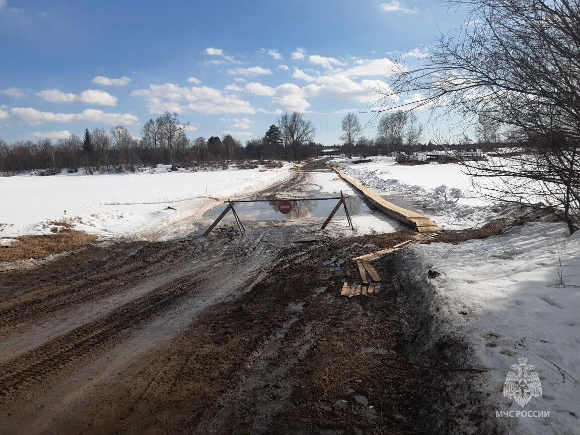 Несколько ледовых переправ закрыли в Иркутской области из-за таяния льда Пресс-служба ГУ МЧС России по Иркутской области
