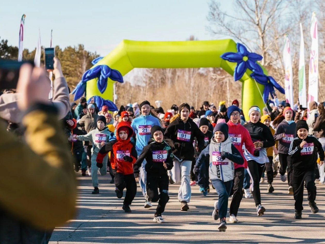 Первый забег серии &quotАнгарского километра! Бежим к Юбилею!&quot прошел в Ангарске Пресс-служба администрации АГО