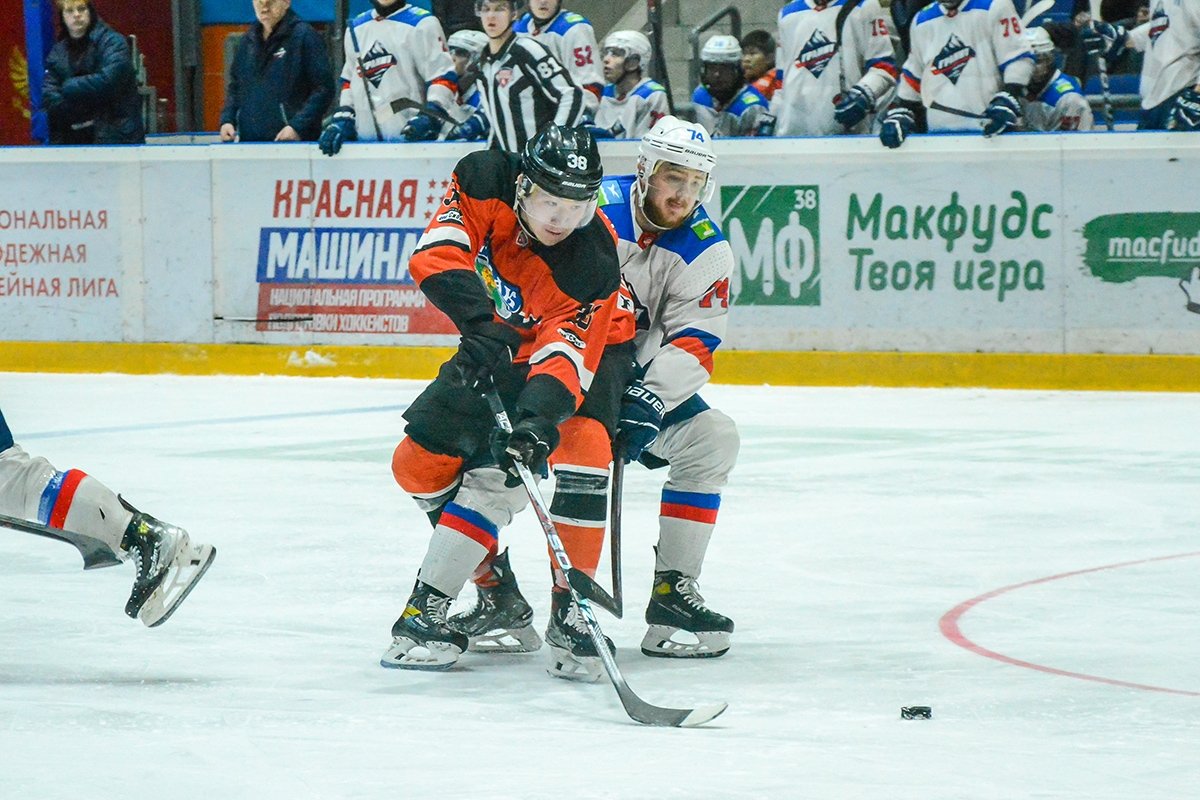 ХК &quotЕрмак&quot проиграл в первом матче с &quotГранитом&quot в полуфинале НМХЛ в Ангарске Николай Стернин, сайт ХК &quotЕрмак&quot