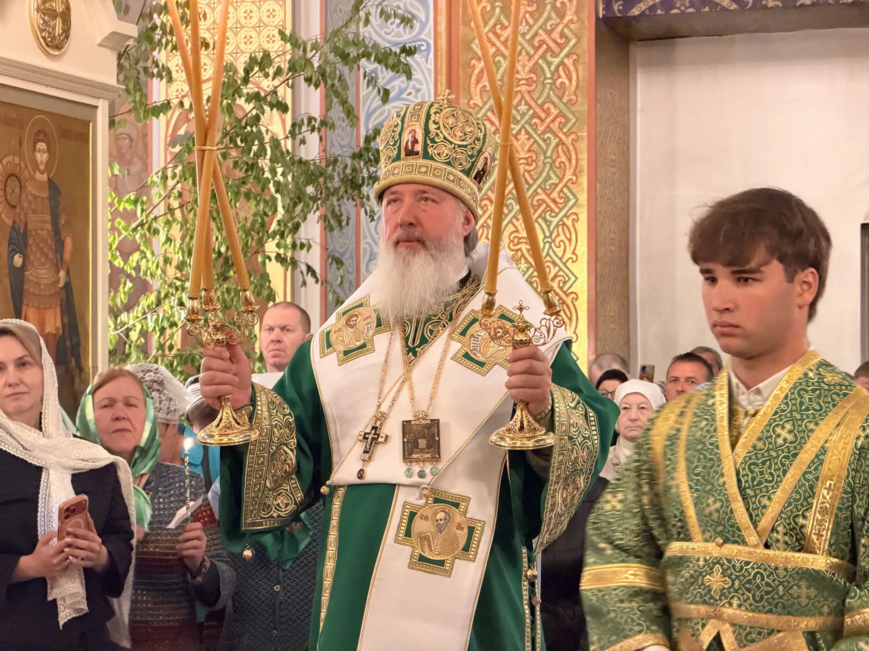 Митрополит Максимилиан поздравил жителей Ангарска с Днем Святой Троицы и 75-летием города Пресс-служба администрации АГО