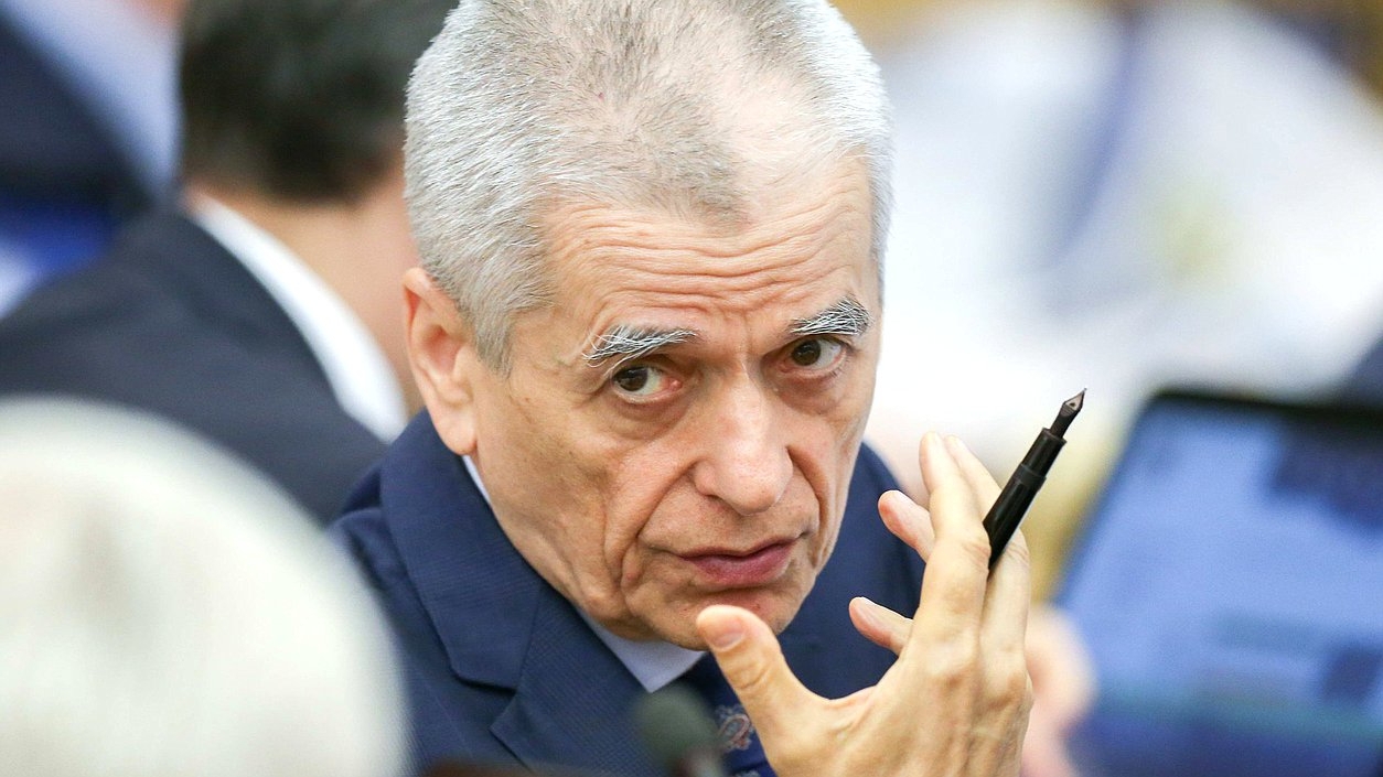 Геннадий Онищенко С сайта ГД